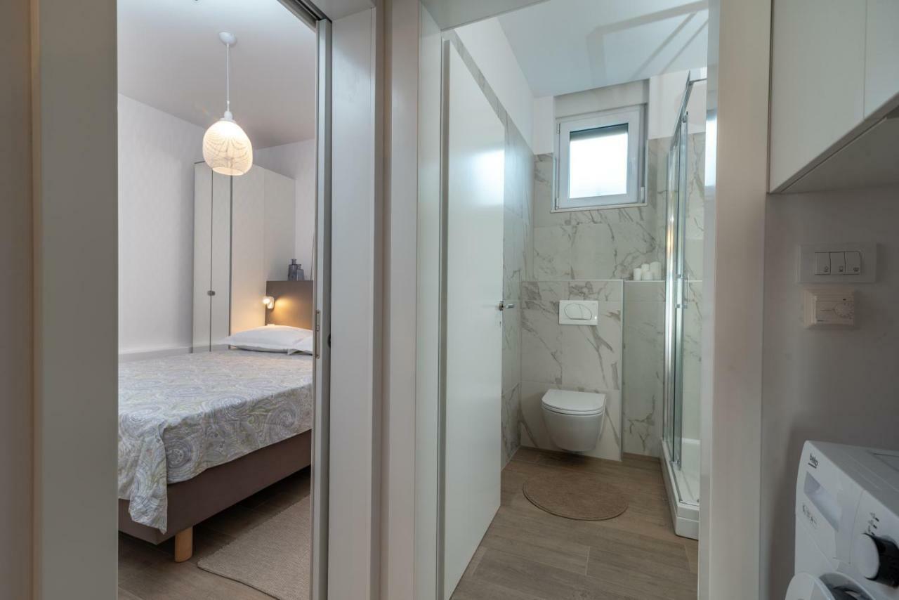 Apartments Flora Trogir Ngoại thất bức ảnh