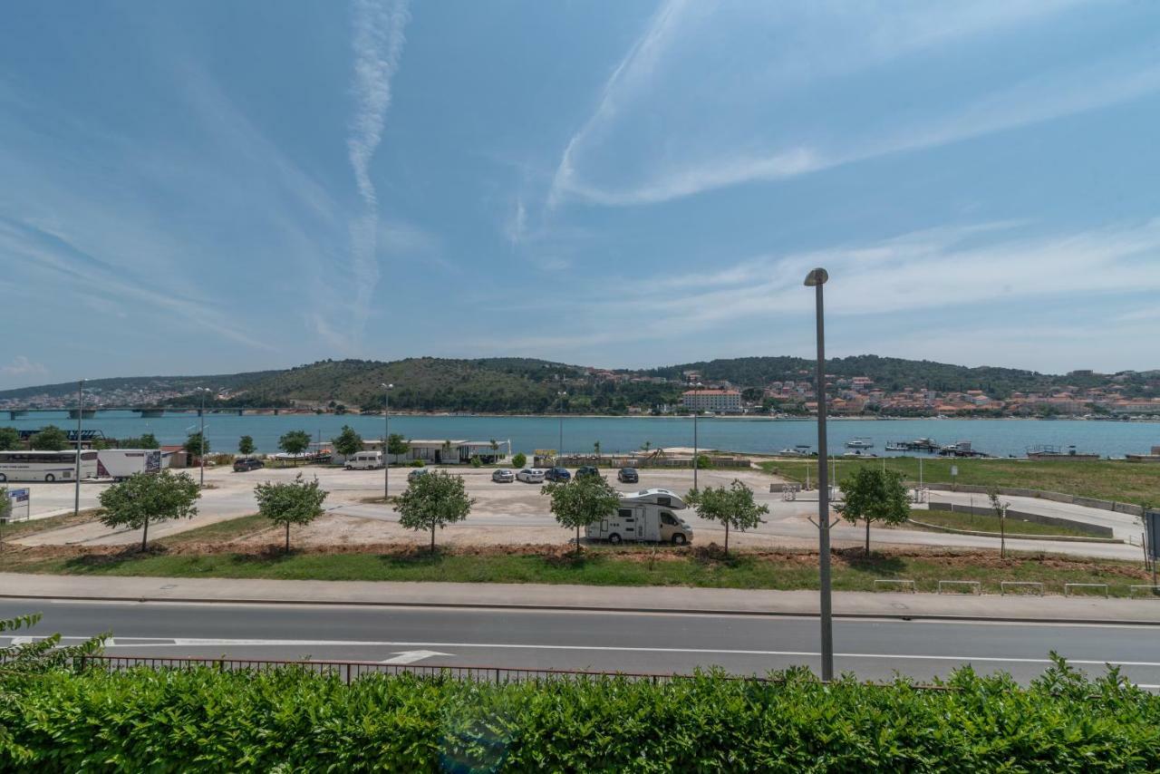 Apartments Flora Trogir Ngoại thất bức ảnh