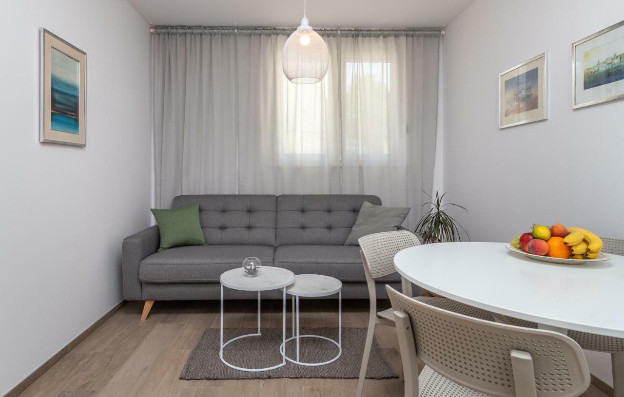 Apartments Flora Trogir Ngoại thất bức ảnh