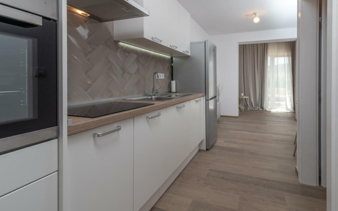 Apartments Flora Trogir Ngoại thất bức ảnh