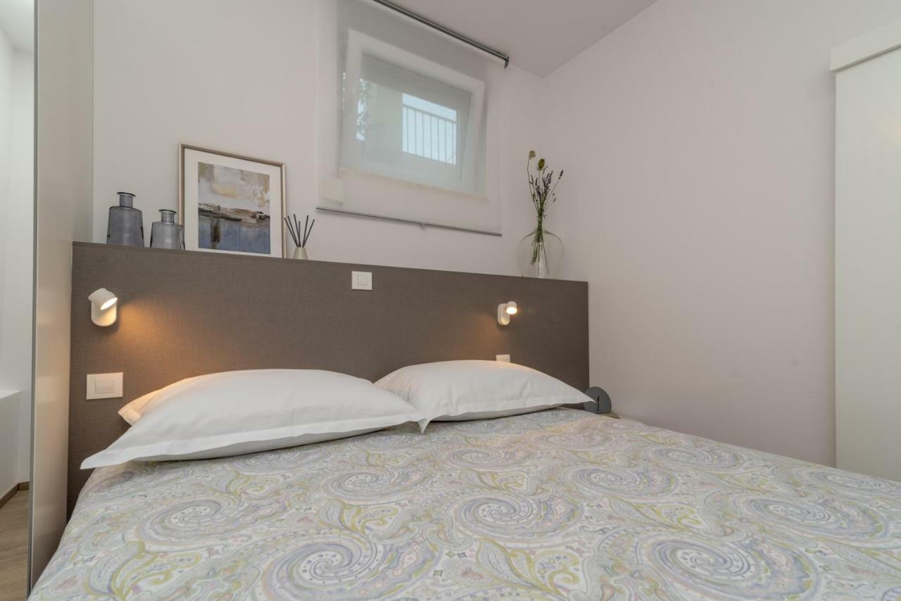 Apartments Flora Trogir Ngoại thất bức ảnh