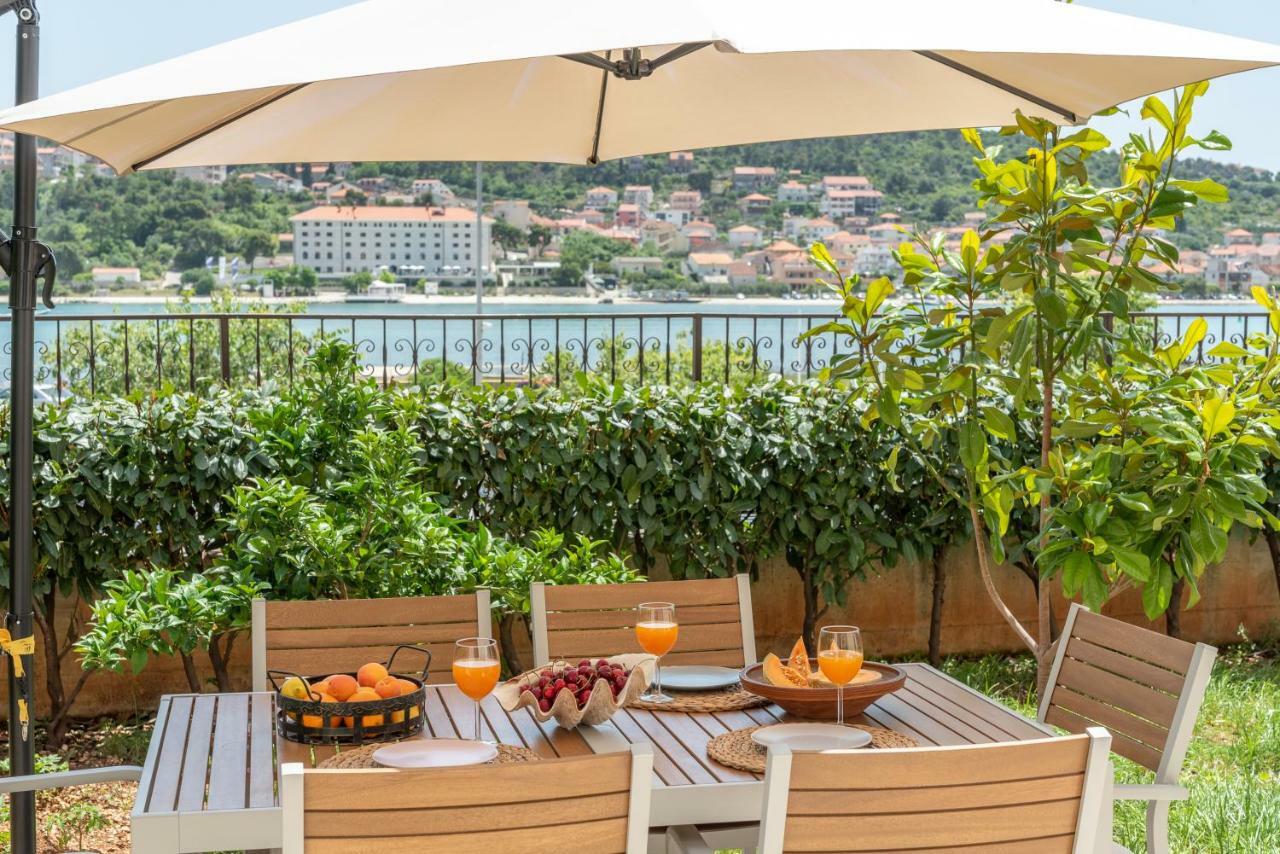 Apartments Flora Trogir Ngoại thất bức ảnh