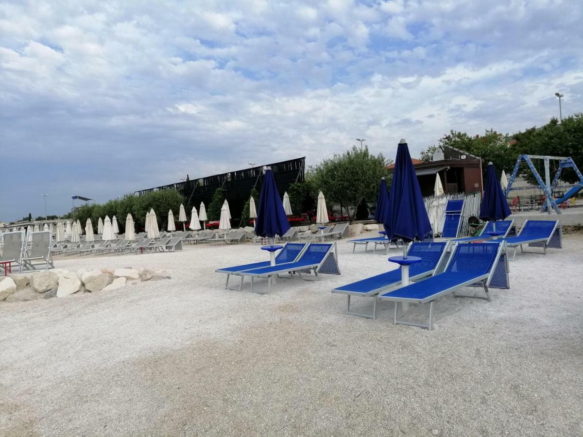 Apartments Flora Trogir Ngoại thất bức ảnh