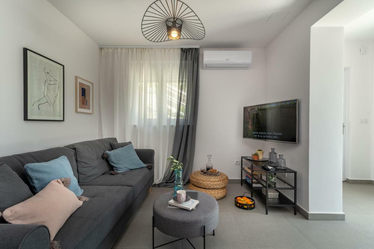 Apartments Flora Trogir Ngoại thất bức ảnh