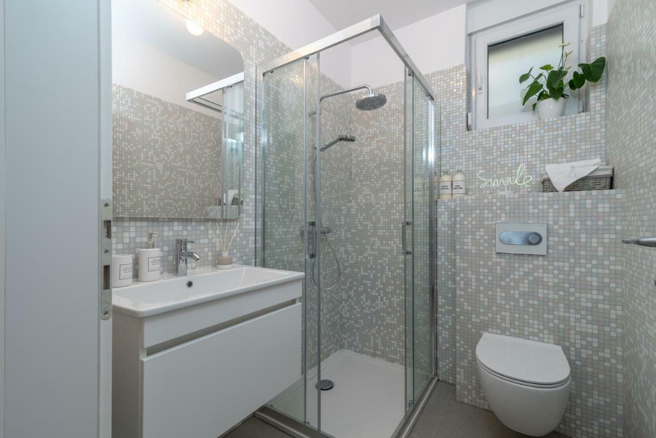 Apartments Flora Trogir Ngoại thất bức ảnh