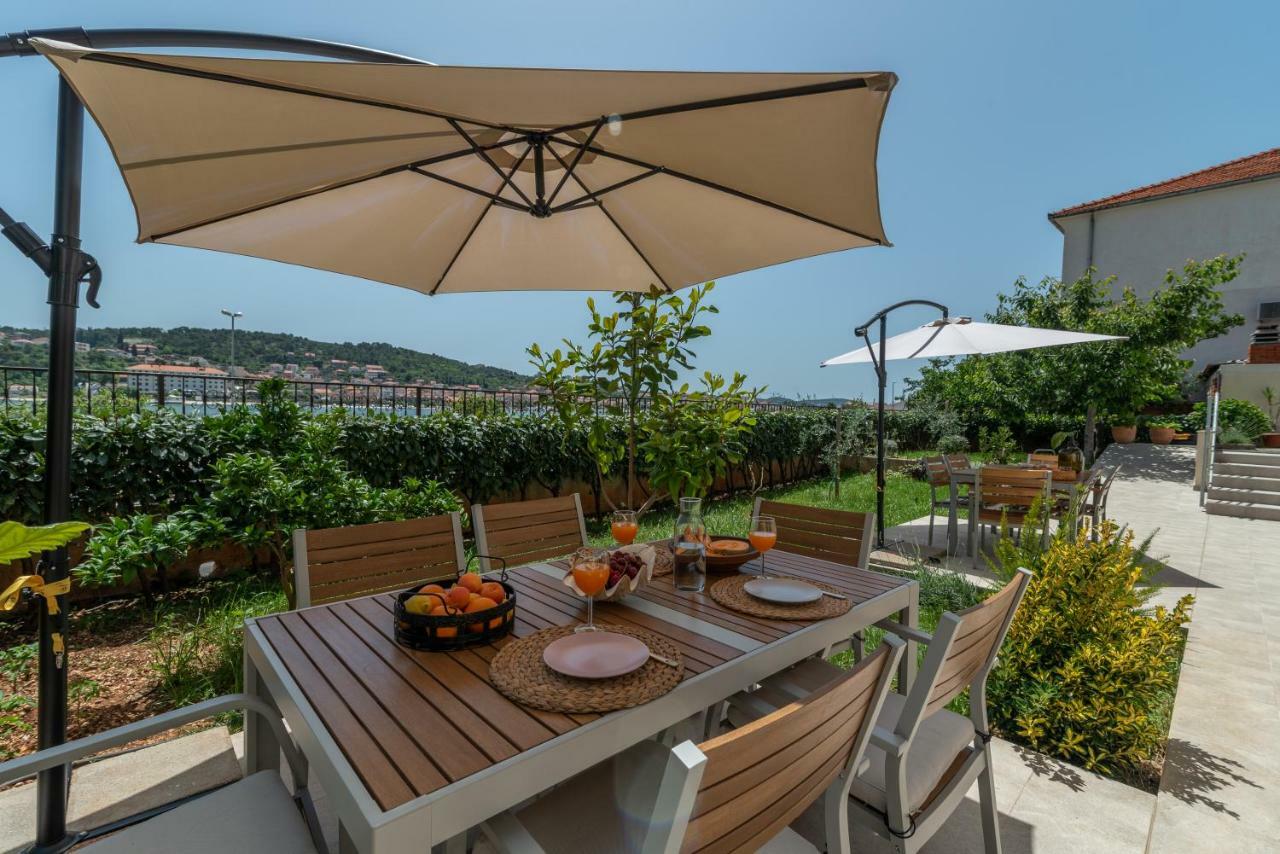 Apartments Flora Trogir Ngoại thất bức ảnh