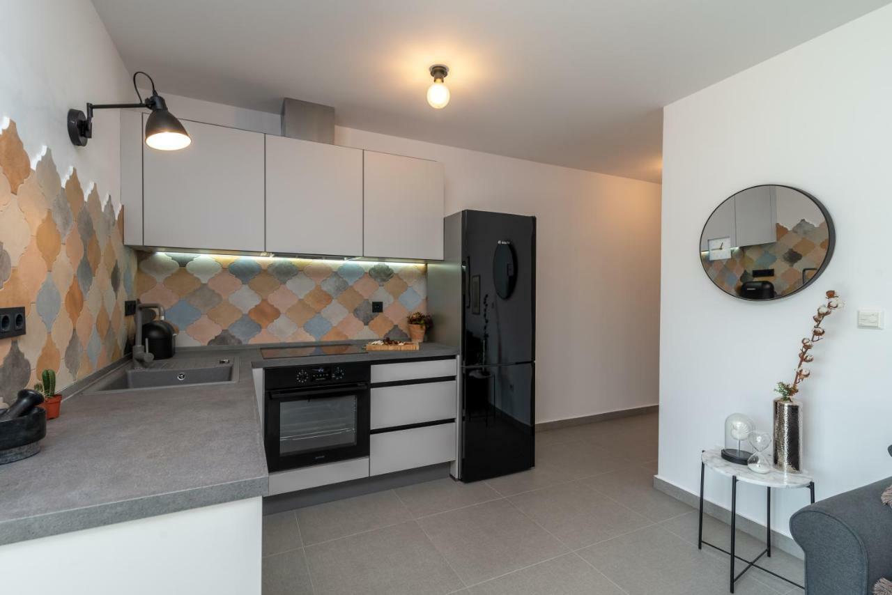 Apartments Flora Trogir Ngoại thất bức ảnh